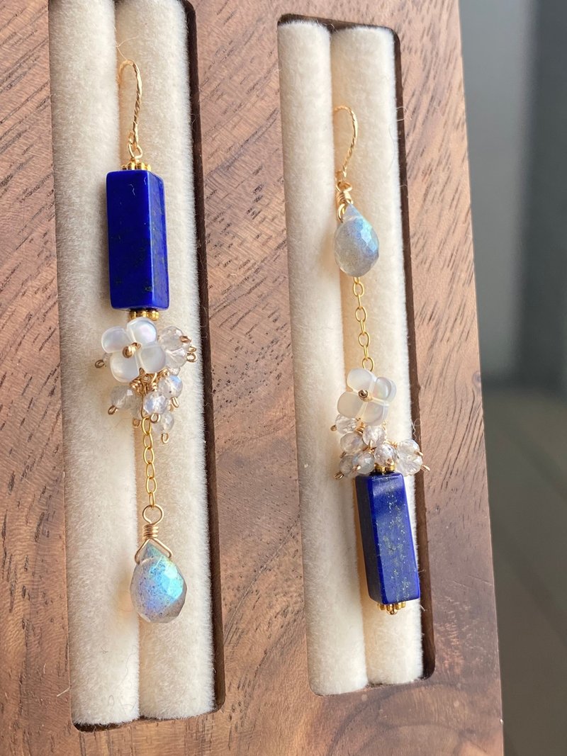 青金石 拉长石 白蝶贝 不对称 || 14KGF 注金耳环 - 耳环/耳夹 - 水晶 蓝色