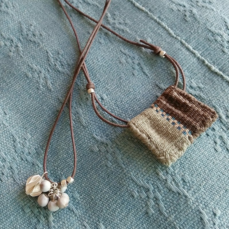 Back cloth necklace / Moss green / Hand-woven cloth Karen Silver Plant dyeing Juzudama job's tears - 项链 - 银 银色
