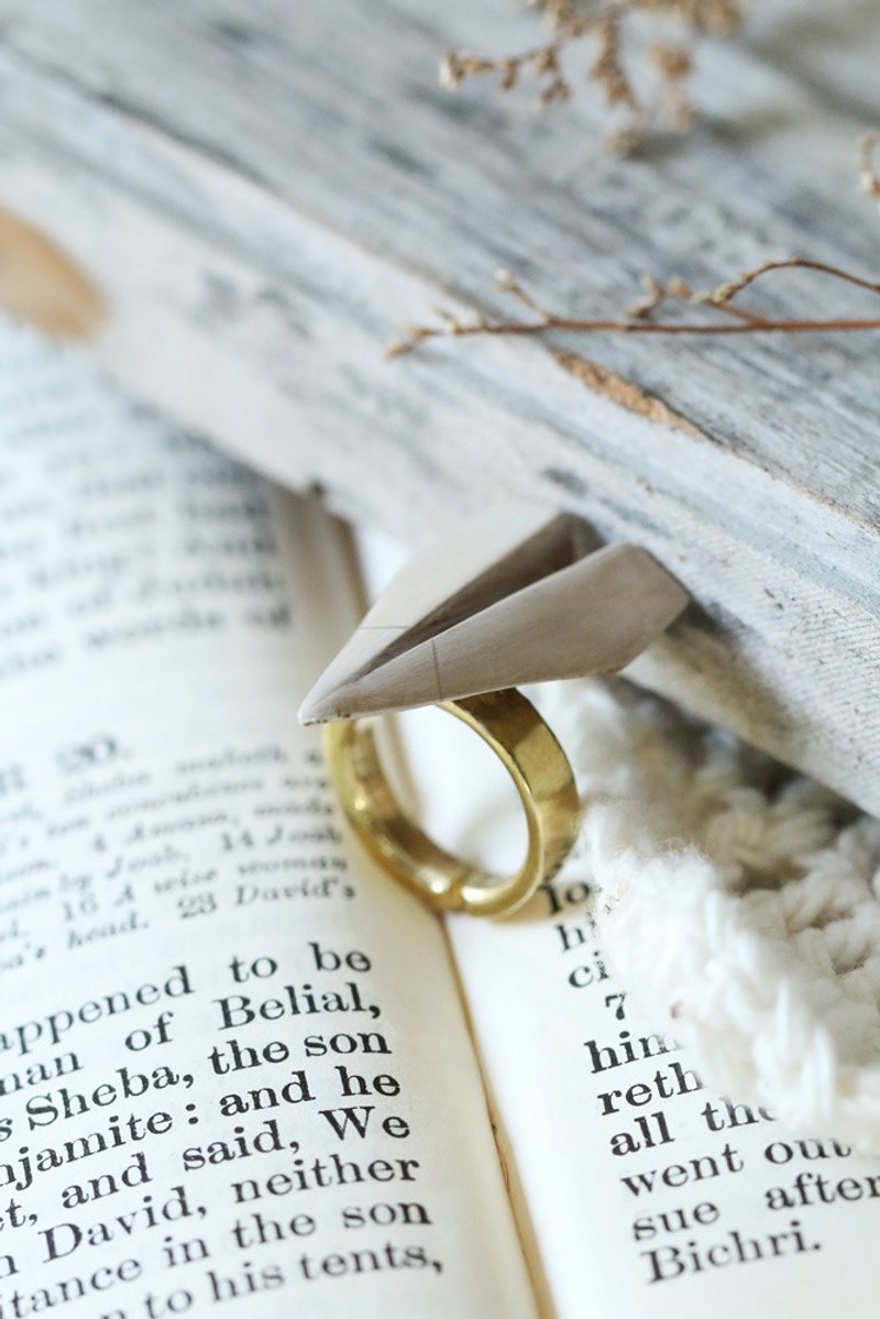 Airplane Paper Ring by linen. - 戒指 - 其他金属 