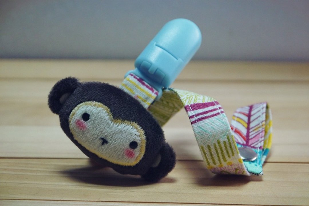 Bucute小猴奶嘴夹扣子/绳子(香草奶嘴用)/宝宝专用/手工制作/弥月礼物 - 满月礼盒 - 纸 咖啡色