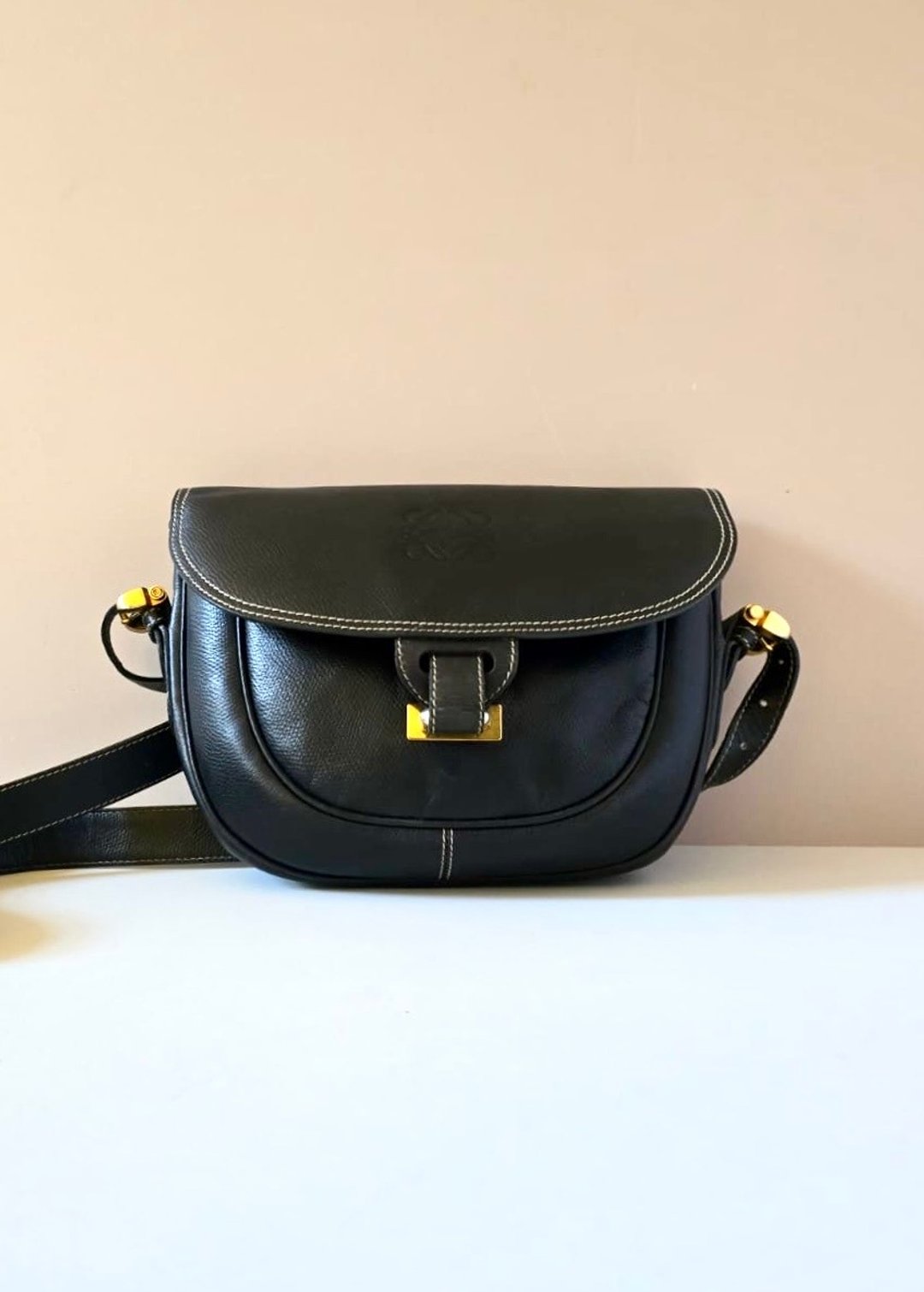 绝版古董包 Loewe黑金色马鞍侧背包 斜背包 皮革包 单肩包 中古包 - 侧背包/斜挎包 - 真皮 黑色