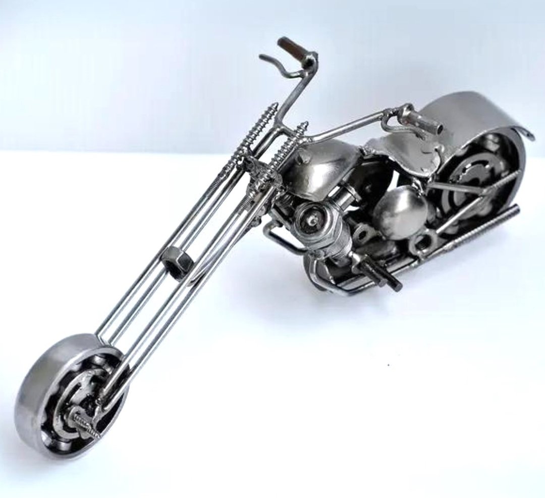 Chopper Motorcycle Sculpture (C) - Stunning Welded Art, Cool Birthday Gift - 摆饰 - 其他金属 