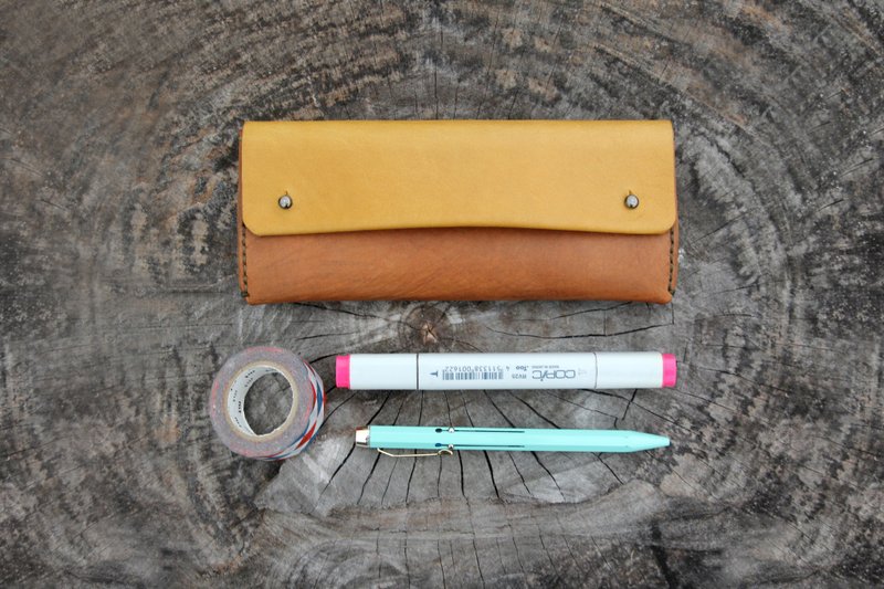 土黄X咖啡撞色 植揉牛皮 铅笔袋 - 笔筒/笔座 - 真皮 咖啡色