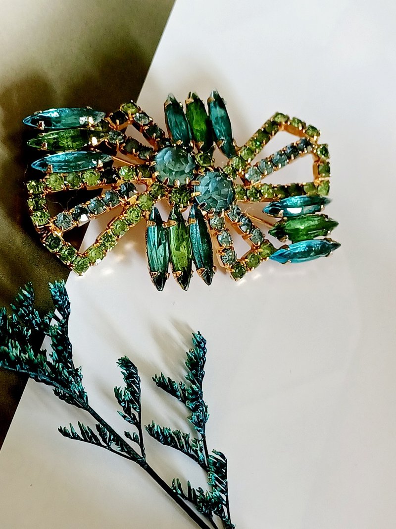 vintage jewelry 古典风格蓝绿莱茵 别针 胸针 - 胸针 - 其他金属 
