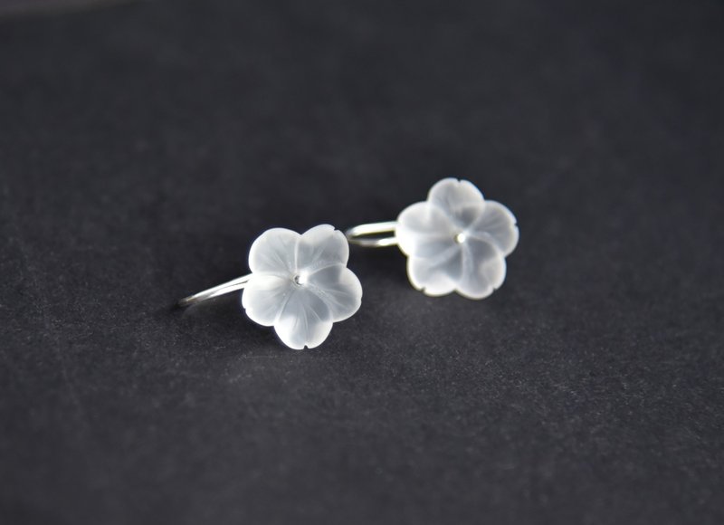 【暗香】天然白水晶925银耳钩耳坠 - 耳环/耳夹 - 纯银 透明