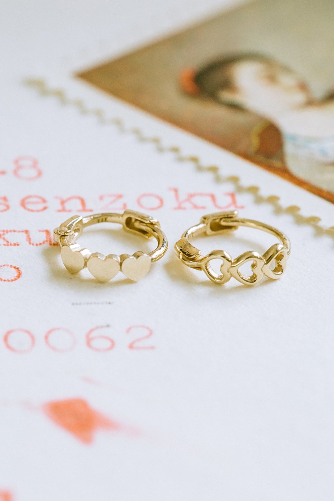 14K 金 Cz Tragus 软骨螺旋 Huggie 环形戒指耳环穿孔首饰 - 耳环/耳夹 - 贵金属 黄色