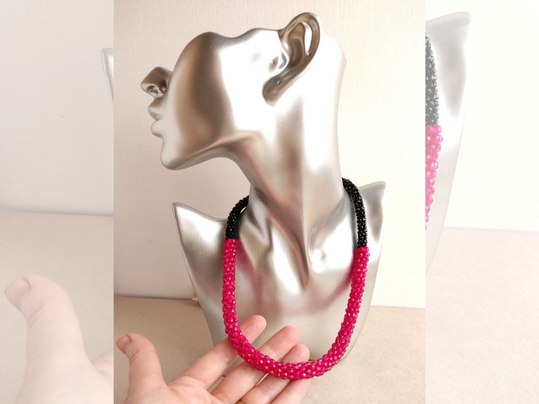 Red black necklace faceted glass beads crocheted choker - 项链 - 玻璃 红色
