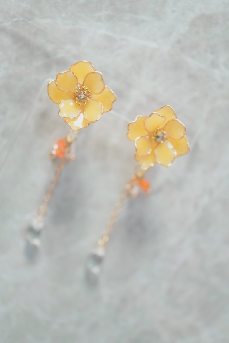 水晶小黄花 水晶花手工制作耳环 - 耳环/耳夹 - 树脂 
