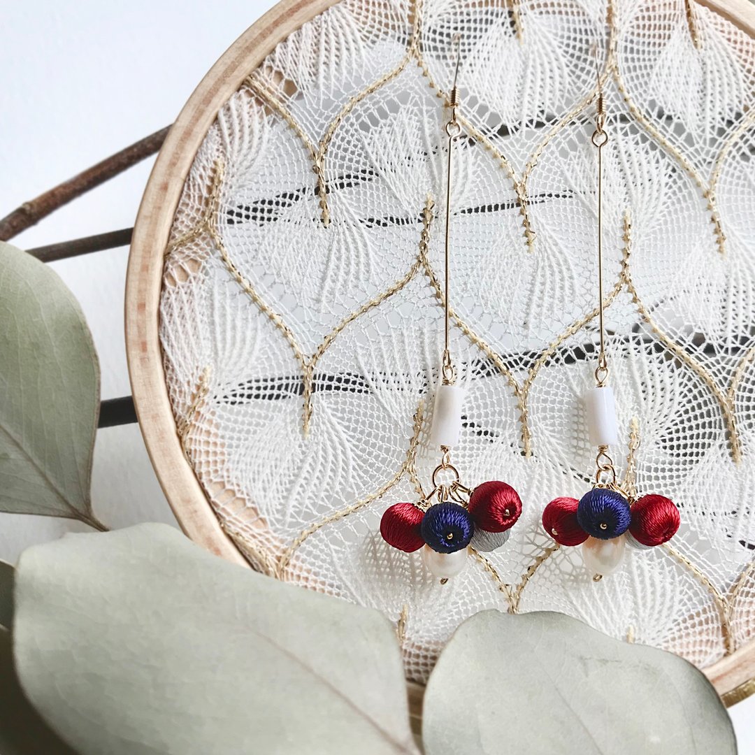 立體刺繡耳環 鳳尾 14KGF 原創設計 YUFUN幸運球系列 - 耳环/耳夹 - 丝．绢 红色