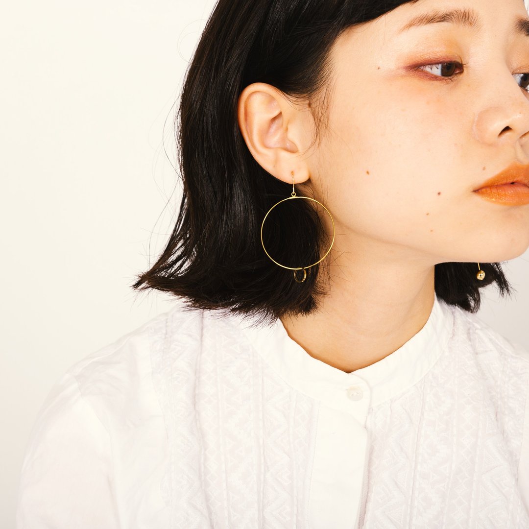 Asymmetric Pendulum Earrings - 耳环/耳夹 - 其他金属 金色