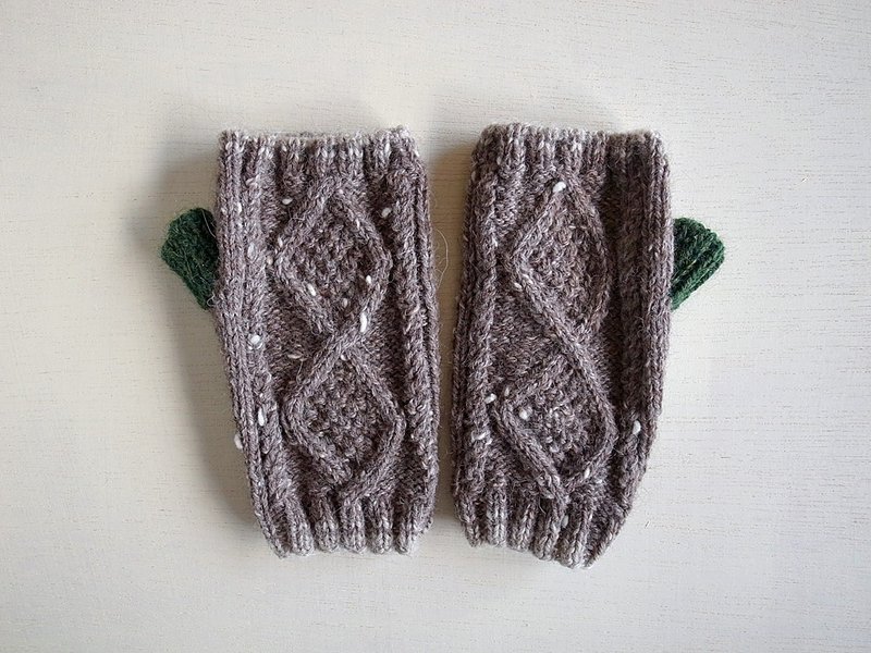 Diamond-patterned tweed mittens, smoked Brown and green gloves made to order - 手套 - 羊毛 咖啡色
