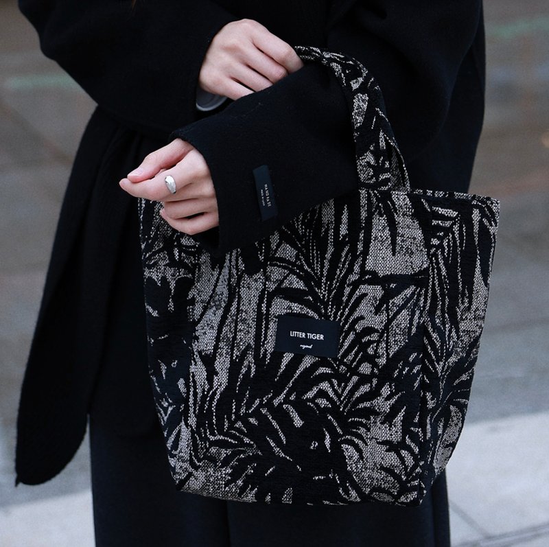 【叶晚】森系复古文青/新中式风高质感手拎手腕布包 - 侧背包/斜挎包 - 其他材质 黑色