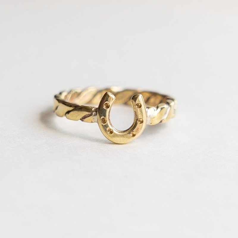 马蹄 Horseshoe　ねじり　リング - 戒指 - 铜/黄铜 金色
