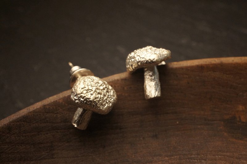 925 纯银蘑菇耳环- 手作(MW E1004) - 耳环/耳夹 - 纯银 银色