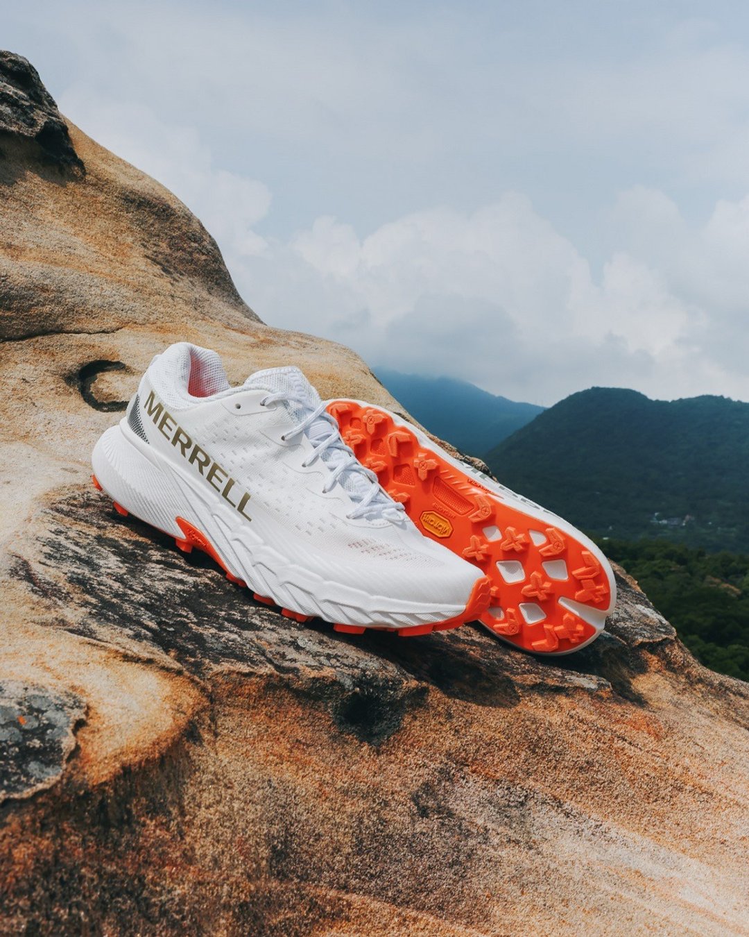MERRELL AGILITY PEAK 5轻量户外越野慢跑运动鞋 女鞋-白色 - 女款运动鞋/球鞋 - 其他材质 