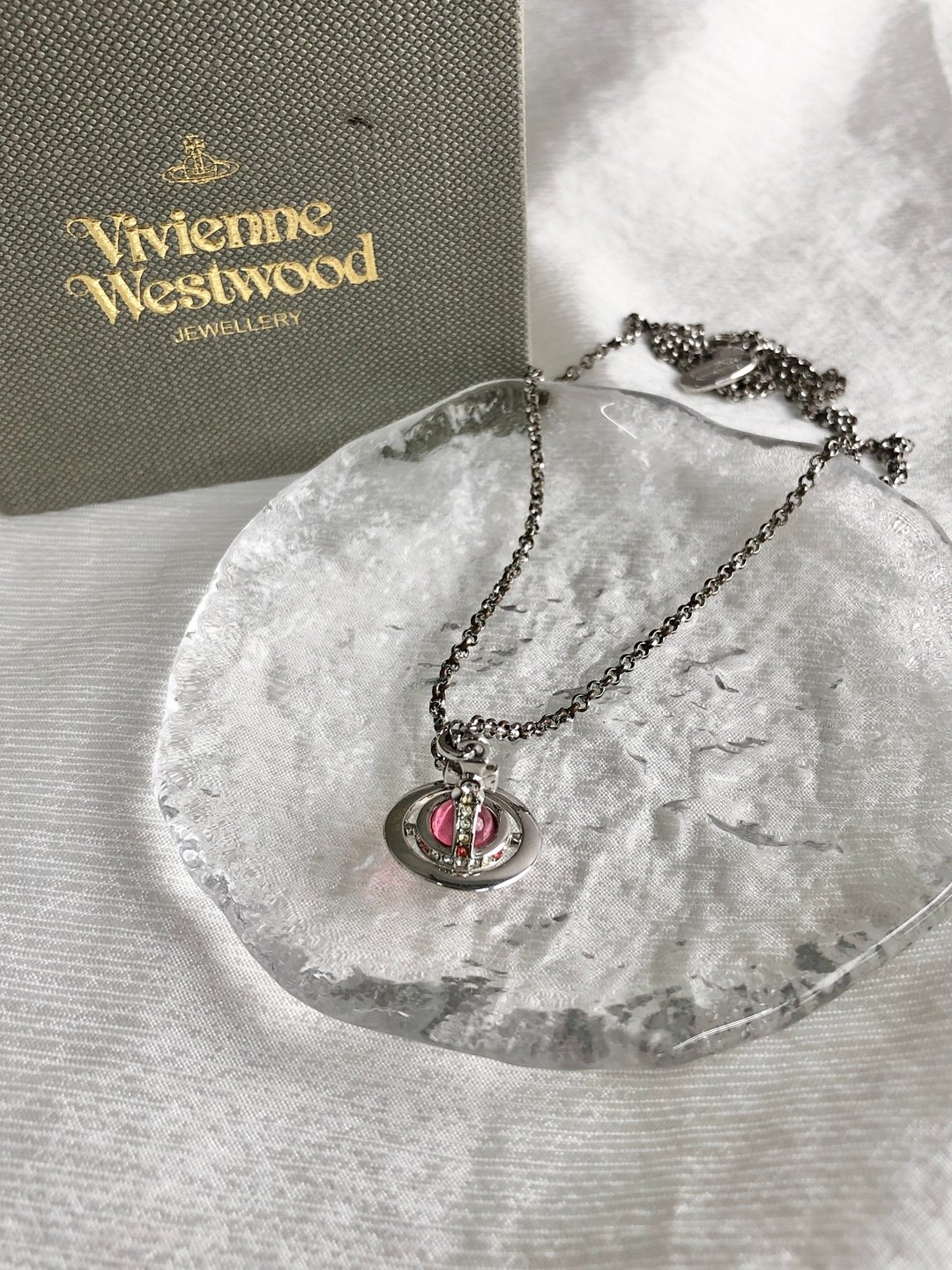 【 VintageShop solo 日本直送中古包专卖店 】Vivienne Westwood 颈链 经典Orb 复古风格 - 项链 - 其他材质 银色