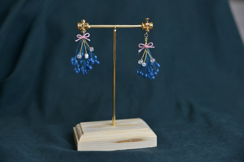 Sandra's 纯粹~金边  靛蓝_干燥花束 耳环 - 耳环/耳夹 - 植物．花 粉红色