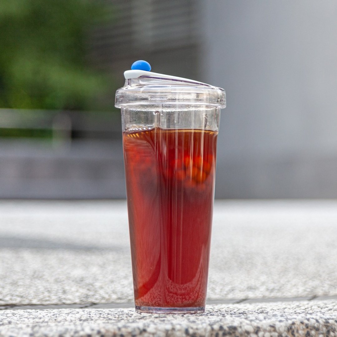 漂浮珍奶杯 / 矿蓝 / Ecozen材质无吸管环保杯850ml 随行杯 - 水瓶/水壶 - 塑料 蓝色