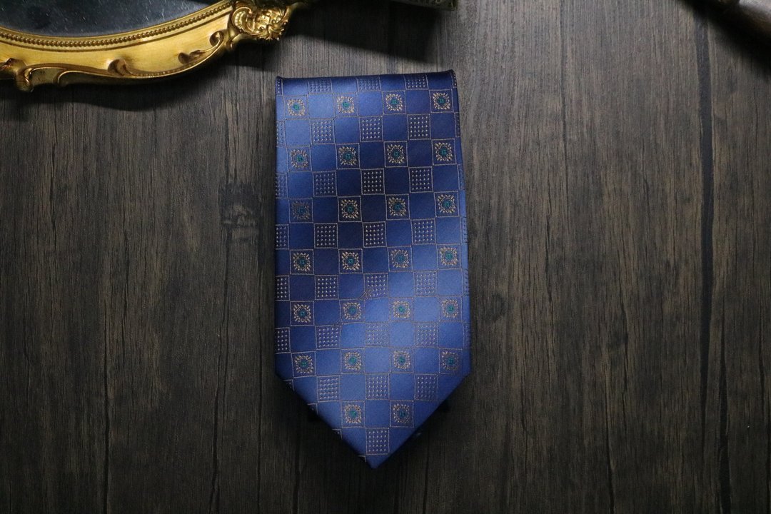 蓝色复古小格纹真丝领带/高档手打正装商务礼盒装 - 领带/领带夹 - 丝．绢 