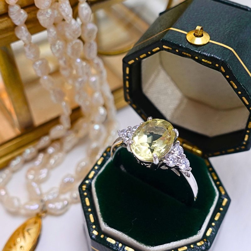 灵动 黄水晶 天然黄水晶 珠宝刻面 晶体干净 闪烁黄色光泽 纯银戒 - 戒指 - 纯银 黄色