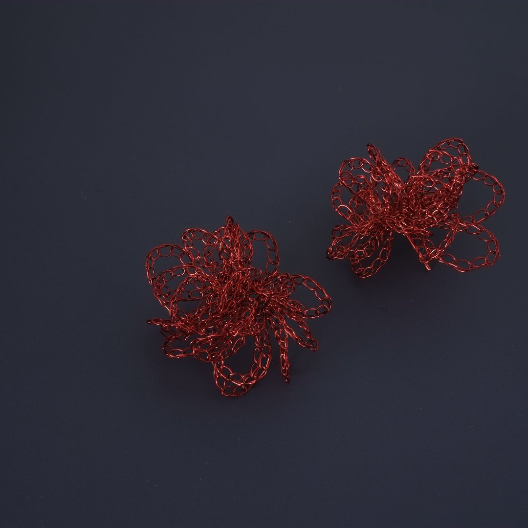 麦耳针 - 耳环/耳夹 - 其他金属 红色