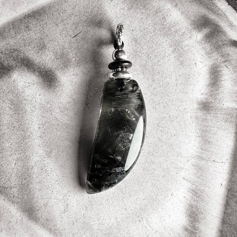 满体月牙黑银钛 银制吊坠 - 项链 - 半宝石 