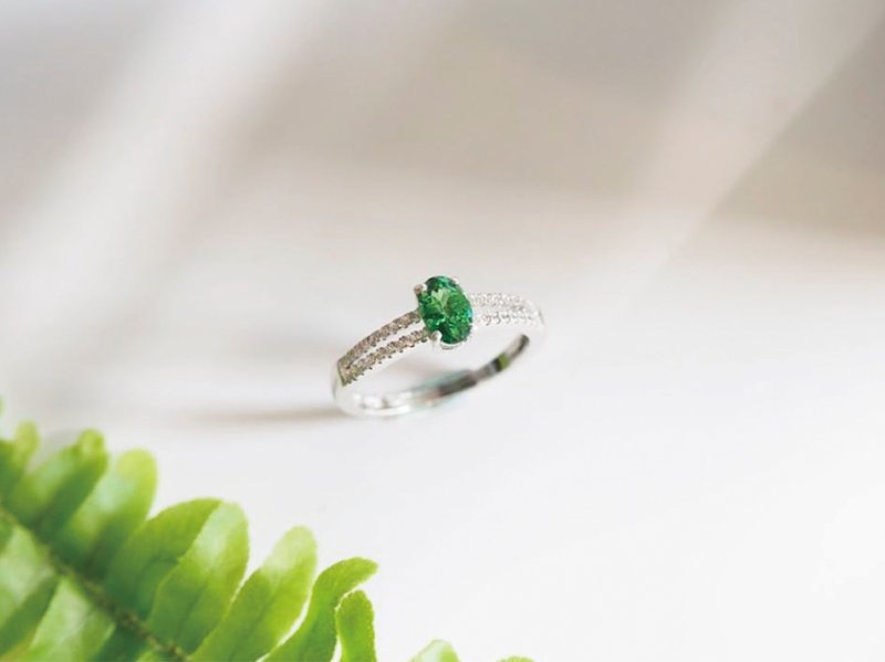 庄园夫人 | 沙弗莱戒指 *宁和秀丽 (接单订制专属戒围) - 戒指 - 宝石 绿色