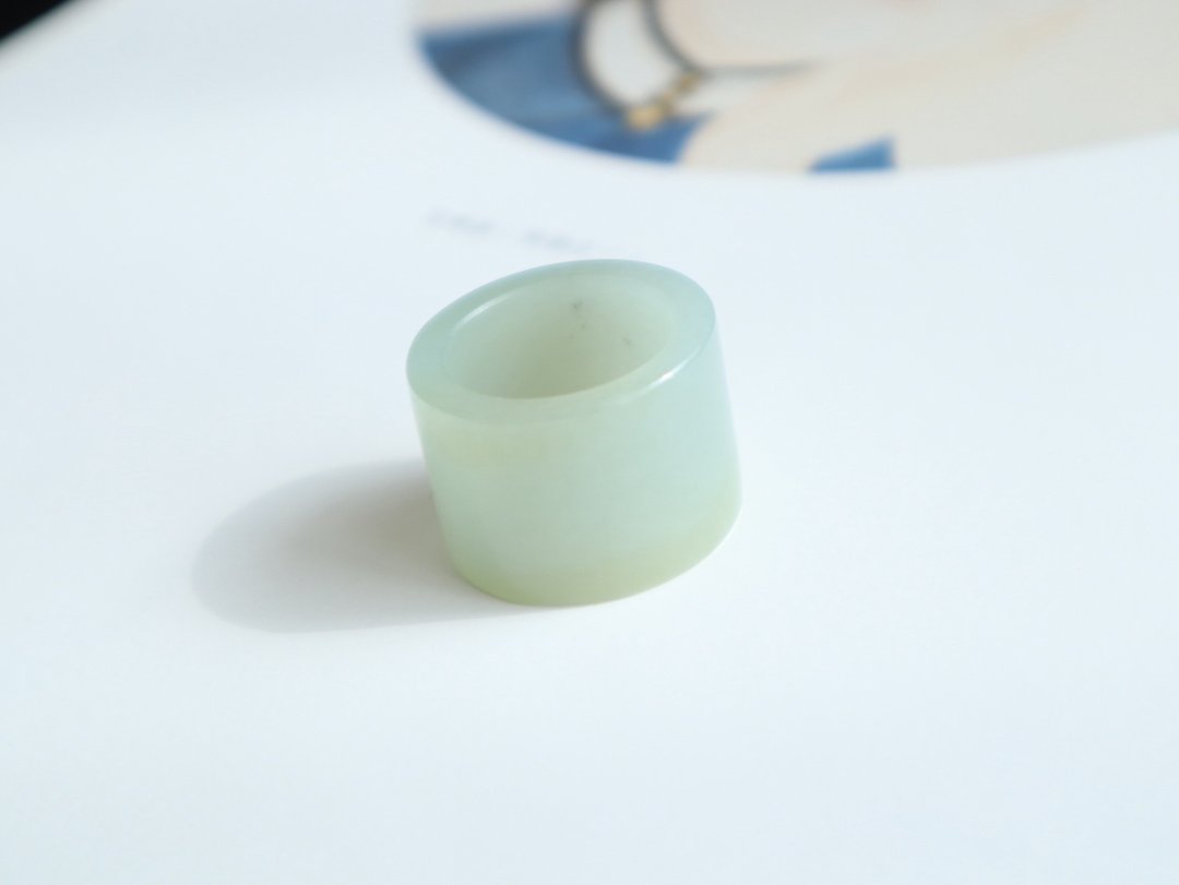 天然新疆且末料和田玉戒指指环 且末蓝扳指 厚脂型 细腻油润18mm - 手链/手环 - 玉石 