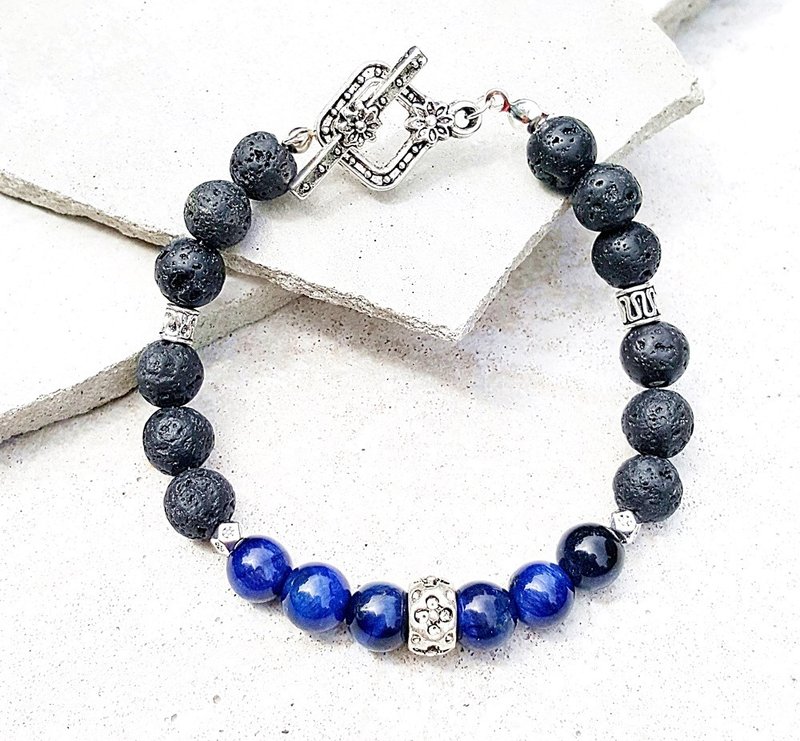 <勇气光轮- 晴空>蓝虎眼石 x火山岩手链  定制化礼物 纪念日 - 手链/手环 - 半宝石 蓝色