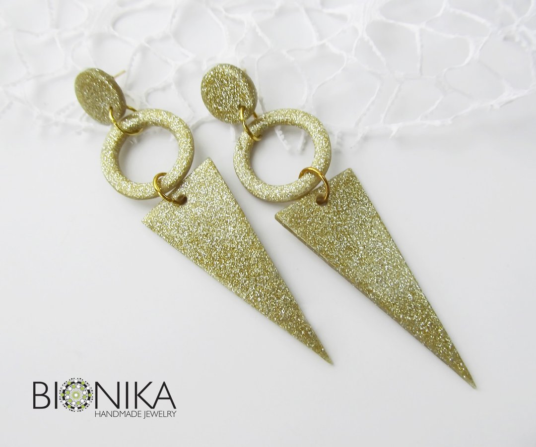 Statement earrings Geometric studs Shiny triangle earrings Dangling long earring - 耳环/耳夹 - 粘土 金色