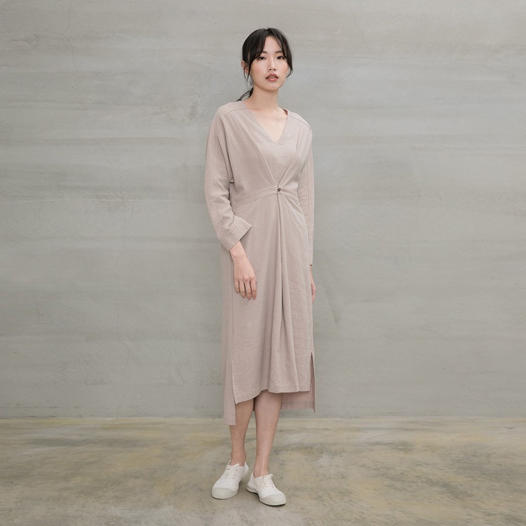 本心纯净单扣洋装 Vidya Tunic Button Dress D186 - 洋装/连衣裙 - 棉．麻 灰色