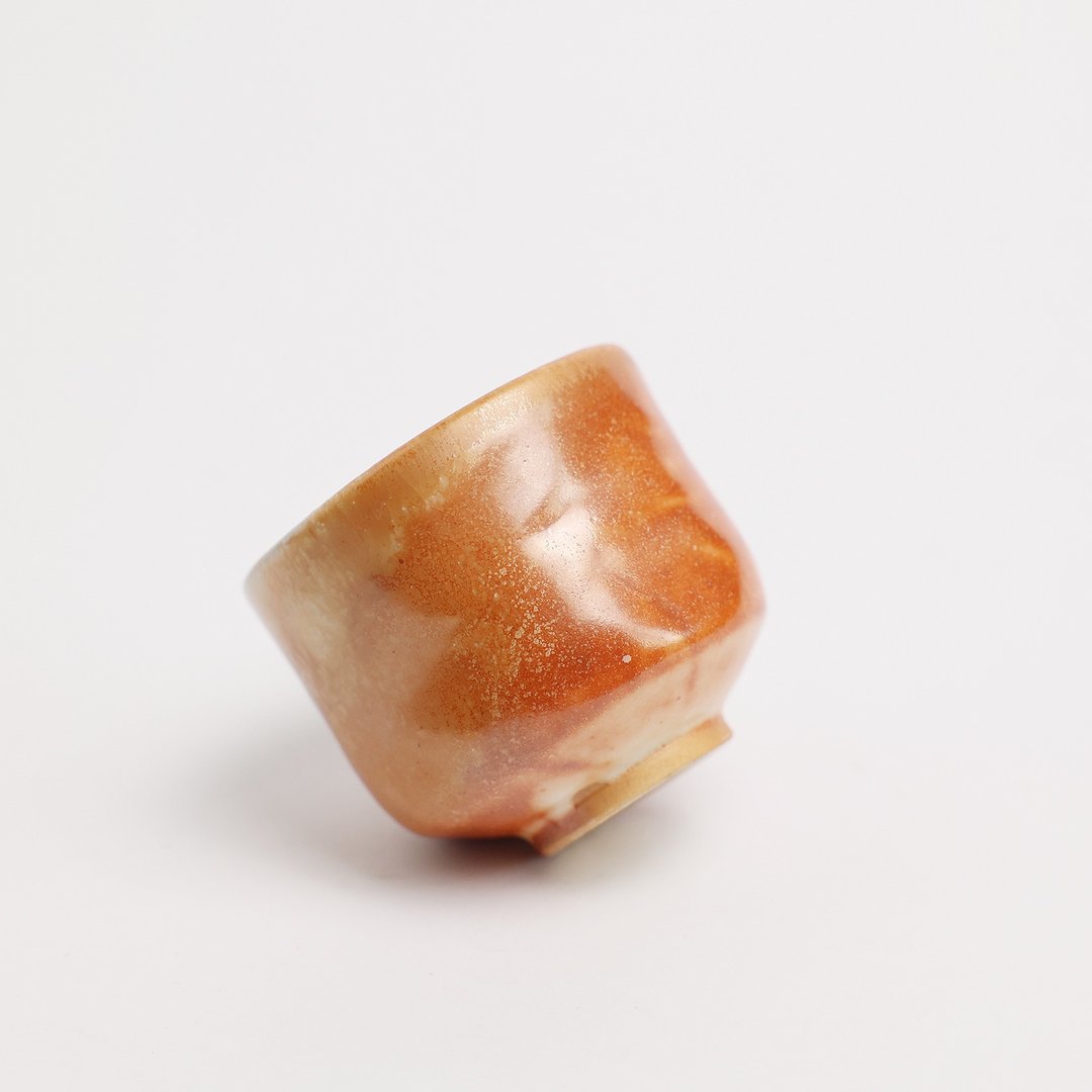 明芽窑 l 柴烧志野落灰金彩小茶碗 橘红 陶器 茶杯 陶艺品 搜藏 T - 茶具/茶杯 - 陶 红色