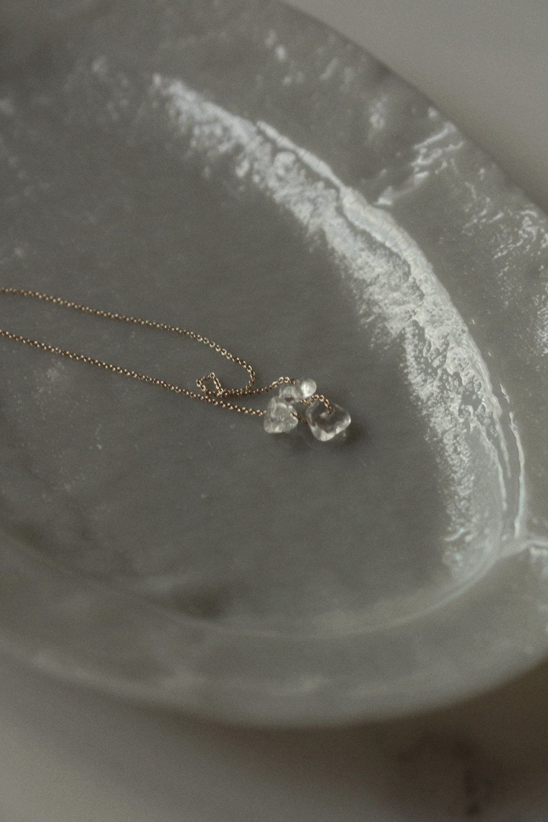 Crystal Necklace  – 白水晶 – 14k包金可调节式项链 - 项链 - 水晶 金色