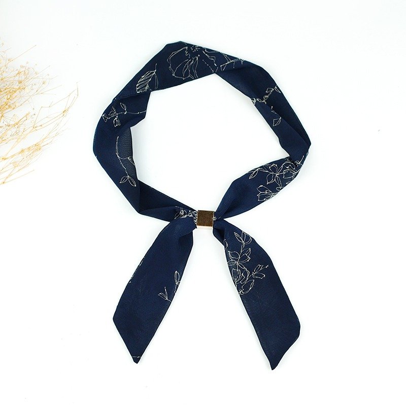 小牛村 Calf Village 手工小领巾 无铝线发带 头带 轻薄丝质 耐看自然 {手笔植物林} 深蓝【A-211】 - 丝巾 - 丝．绢 蓝色