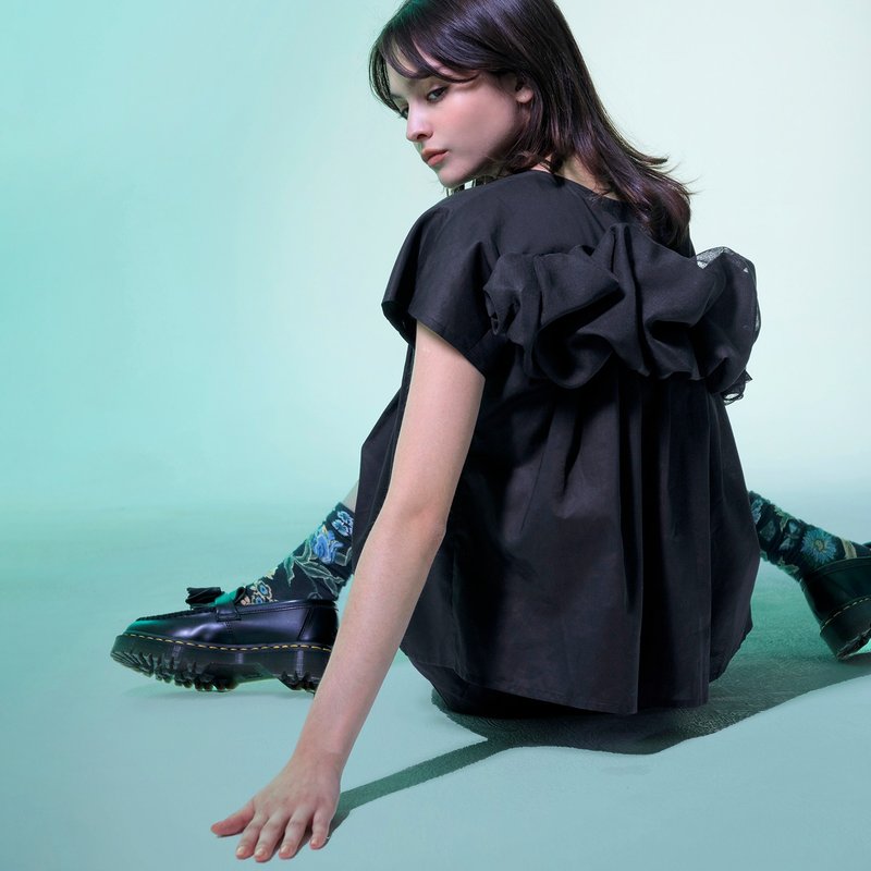 造型感立体透纱活褶上衣 - 女装上衣 - 棉．麻 黑色