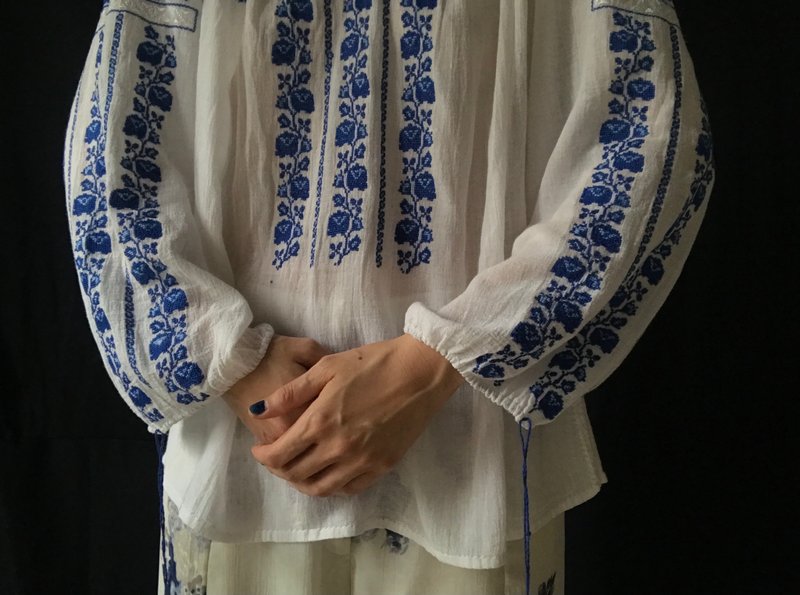 罗马尼亚古董手工刺绣上衣 - 女装上衣 - 棉．麻 