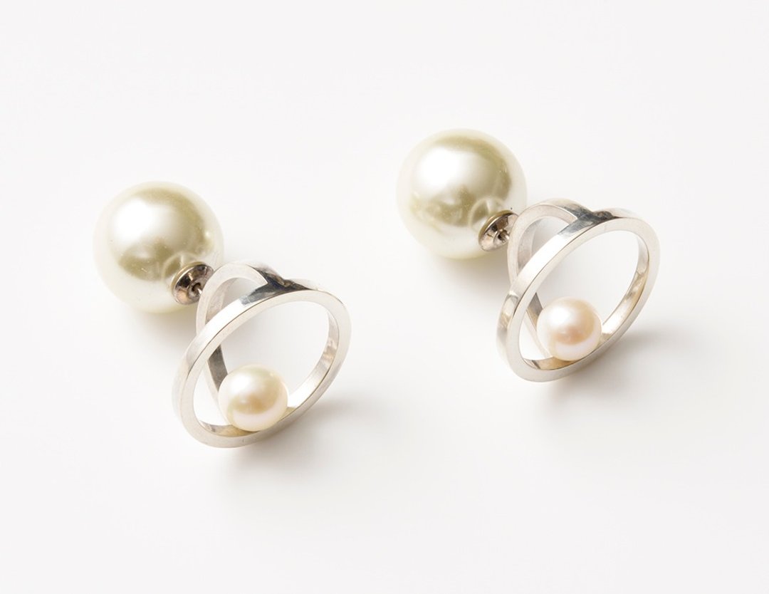 CP125 (freshwater pearl) - 耳环/耳夹 - 其他金属 白色