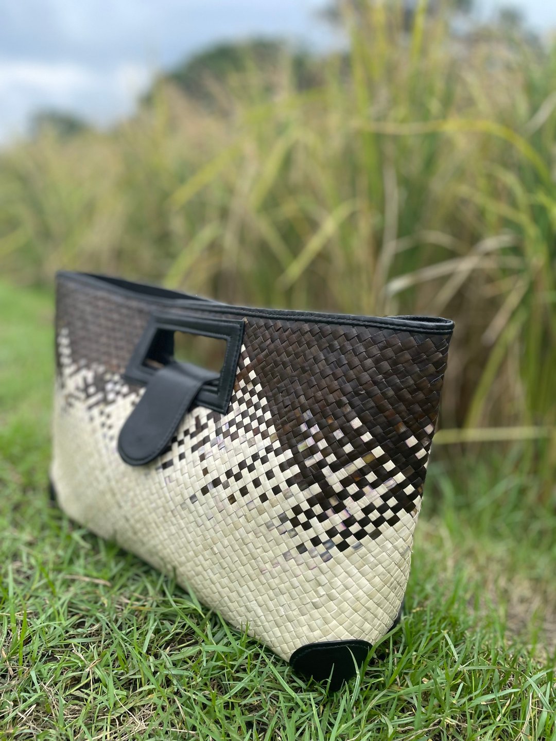 Traditional Thai Wisdom Product: Pandanus Bag - 手提包/手提袋 - 真皮 