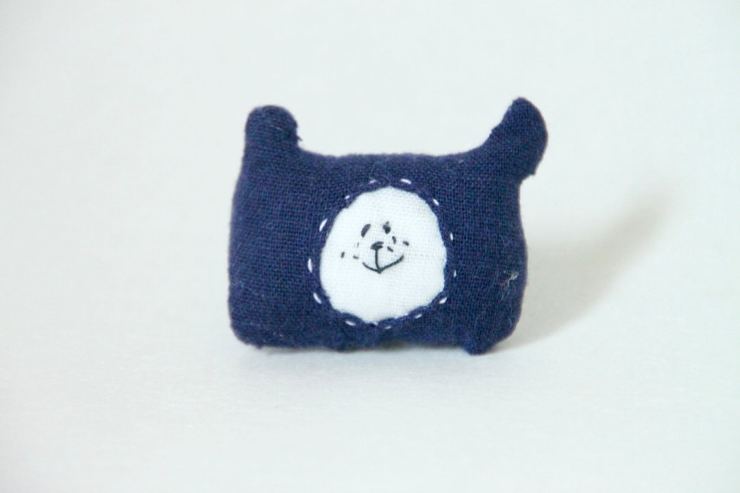 muu brooch - 胸针 - 棉 蓝色