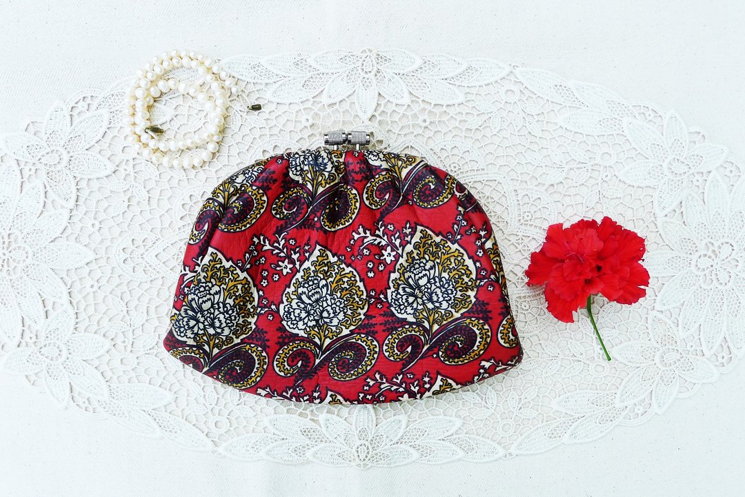 70s Japanese Vintage Red Genuine Leather with Florals Printed Clutch - 手拿包 - 真皮 红色