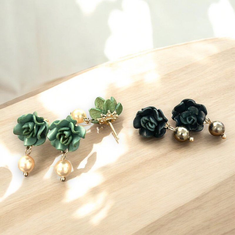 皮革花耳环 迷你山茶花耳环 - 摆饰 - 真皮 