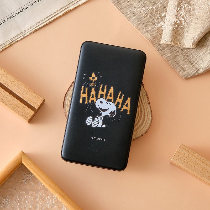 SNOOPY史努比 开怀大笑双线快充10000mAh行动电源 - 充电宝/传输线 - 塑料 黑色