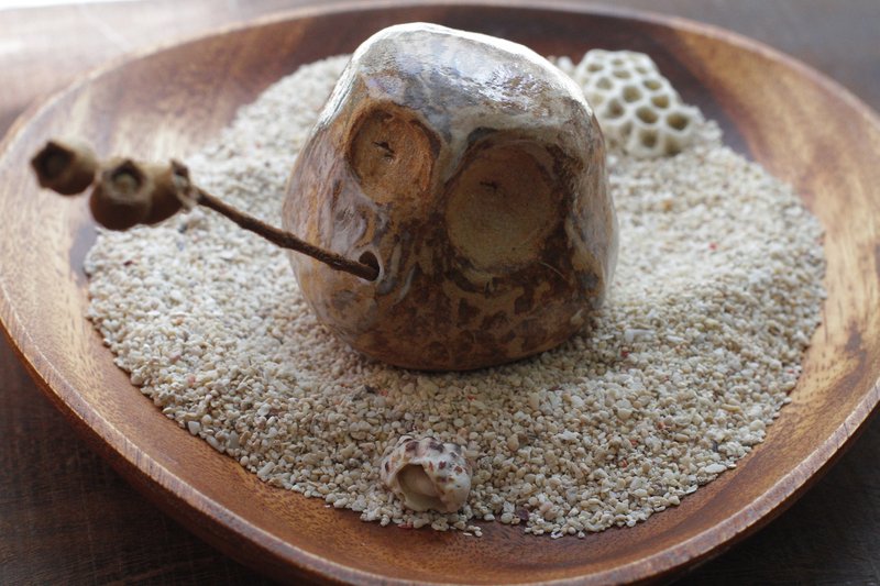 纯手捏老成猫头鹰陶偶 - 摆饰 - 陶 咖啡色