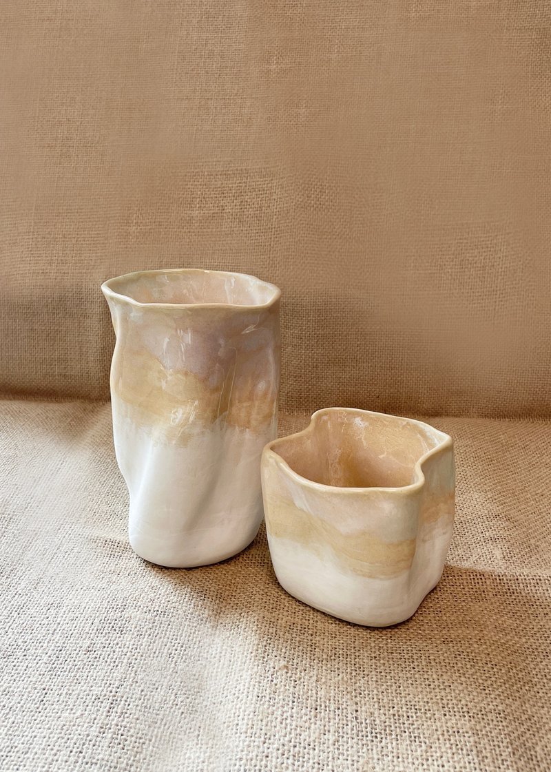 陶瓷手工 | 米色不规则花樽/笔筒 (高身/矮身) - 花瓶/陶器 - 陶 卡其色