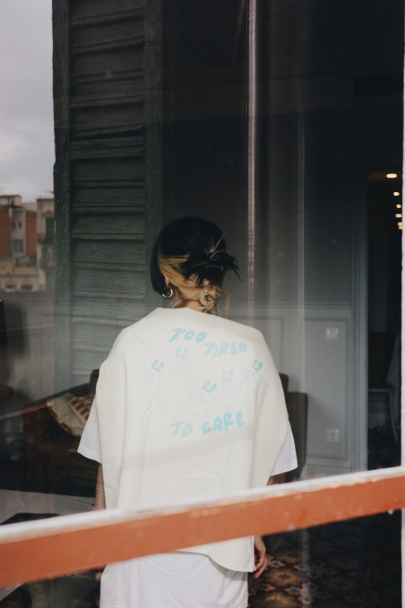 Too Tired To Care 400g 厚磅长袖 Tee / 米白 - 中性连帽卫衣/T 恤 - 棉．麻 白色