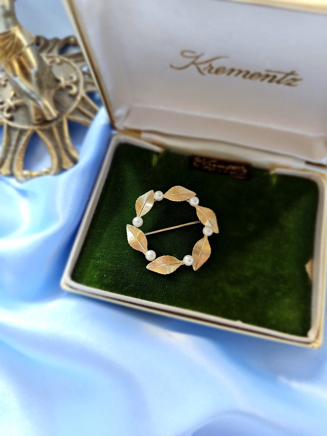Krementz桂冠叶珍珠圈包金胸针/圣诞花圈/美国西洋古董饰品 - 胸针 - 其他金属 