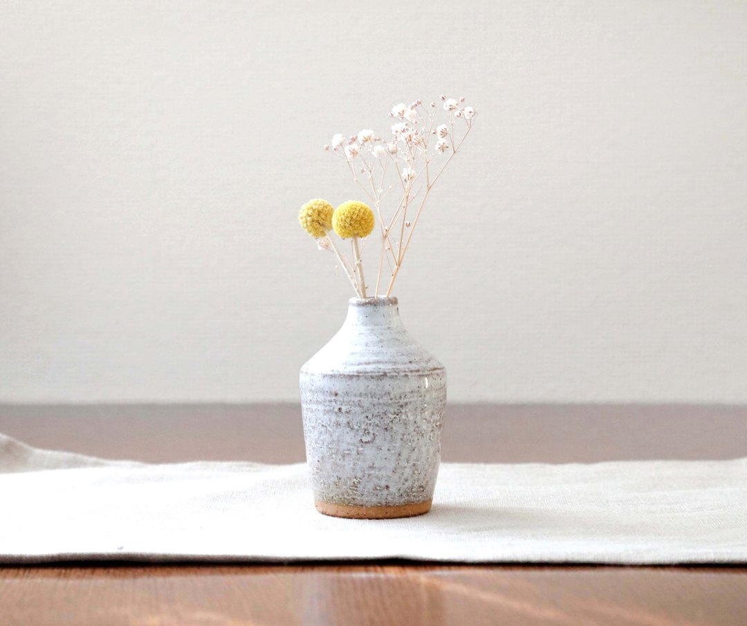 Roughly warm vase of white glaze and red pottery clay - 花瓶/陶器 - 陶 白色