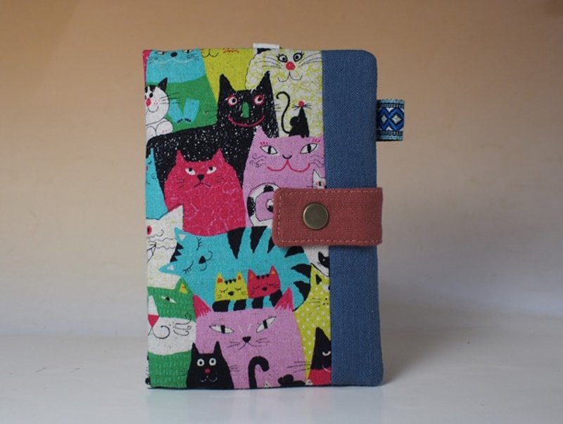 多功能护照夹/长布夹**淘气猫咪** - 护照夹/护照套 - 棉．麻 