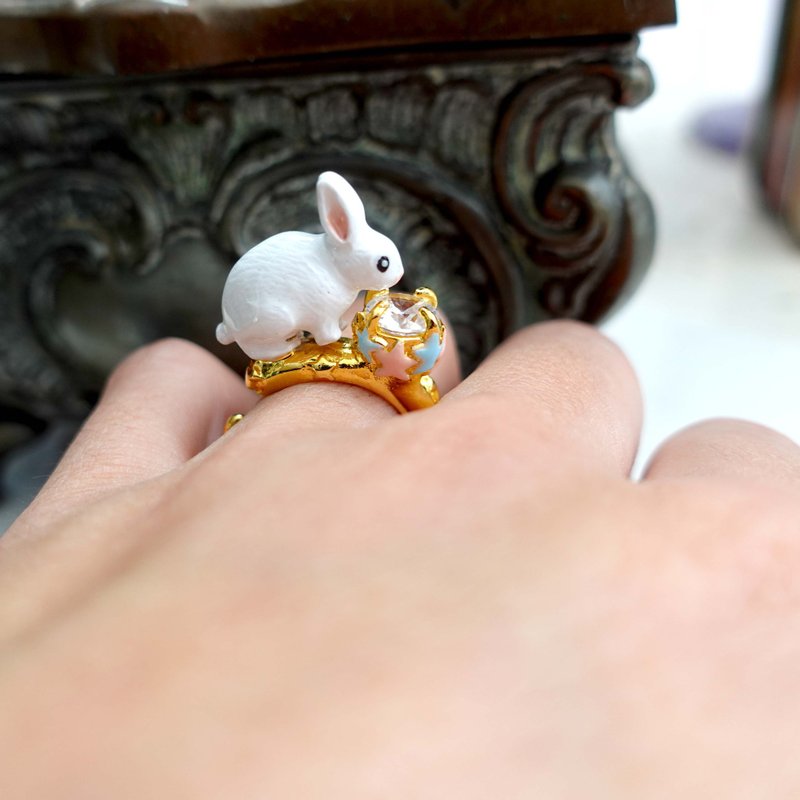雪白色兔子戒指 镀9K真黄金 不掉色不氧化 轻珠宝 开口可调整尺寸 - 戒指 - 其他金属 白色
