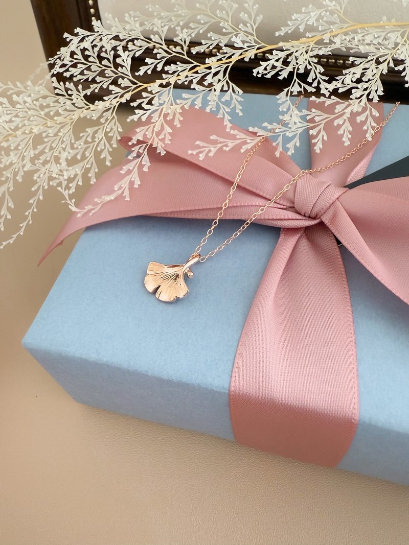 【精致礼盒】玫瑰金银杏叶项链 # 925纯银 温柔 可爱 - 项链 - 其他金属 粉红色